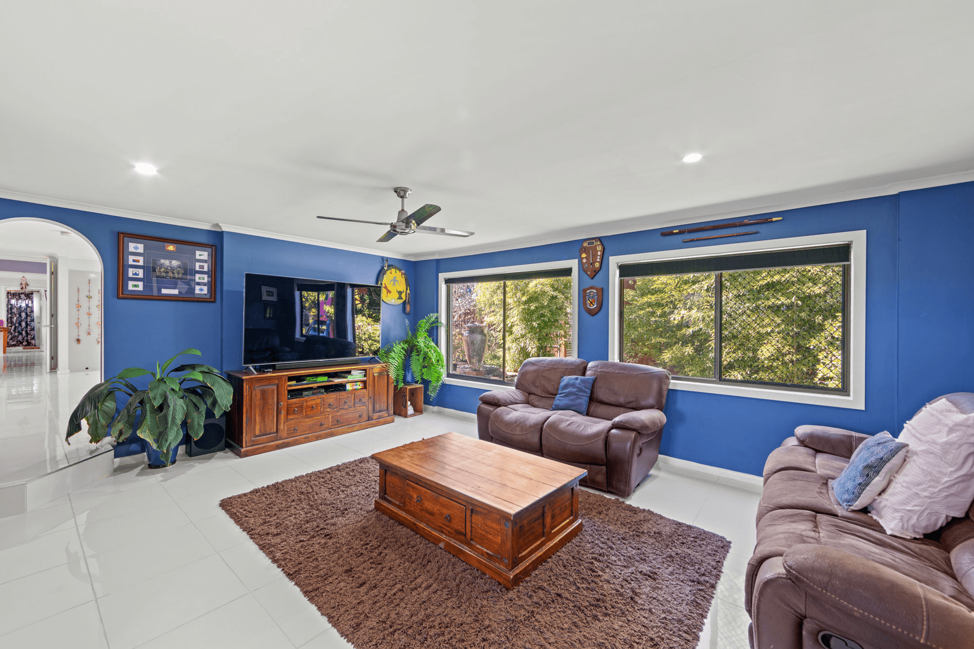 6 Ridgevale Drive, HELENSVALE, QLD 4212