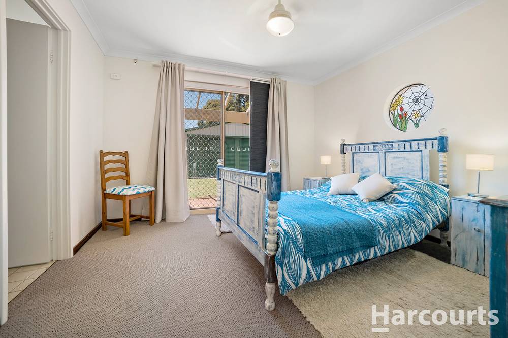 1 Abbotswood Parkway, ERSKINE, WA 6210