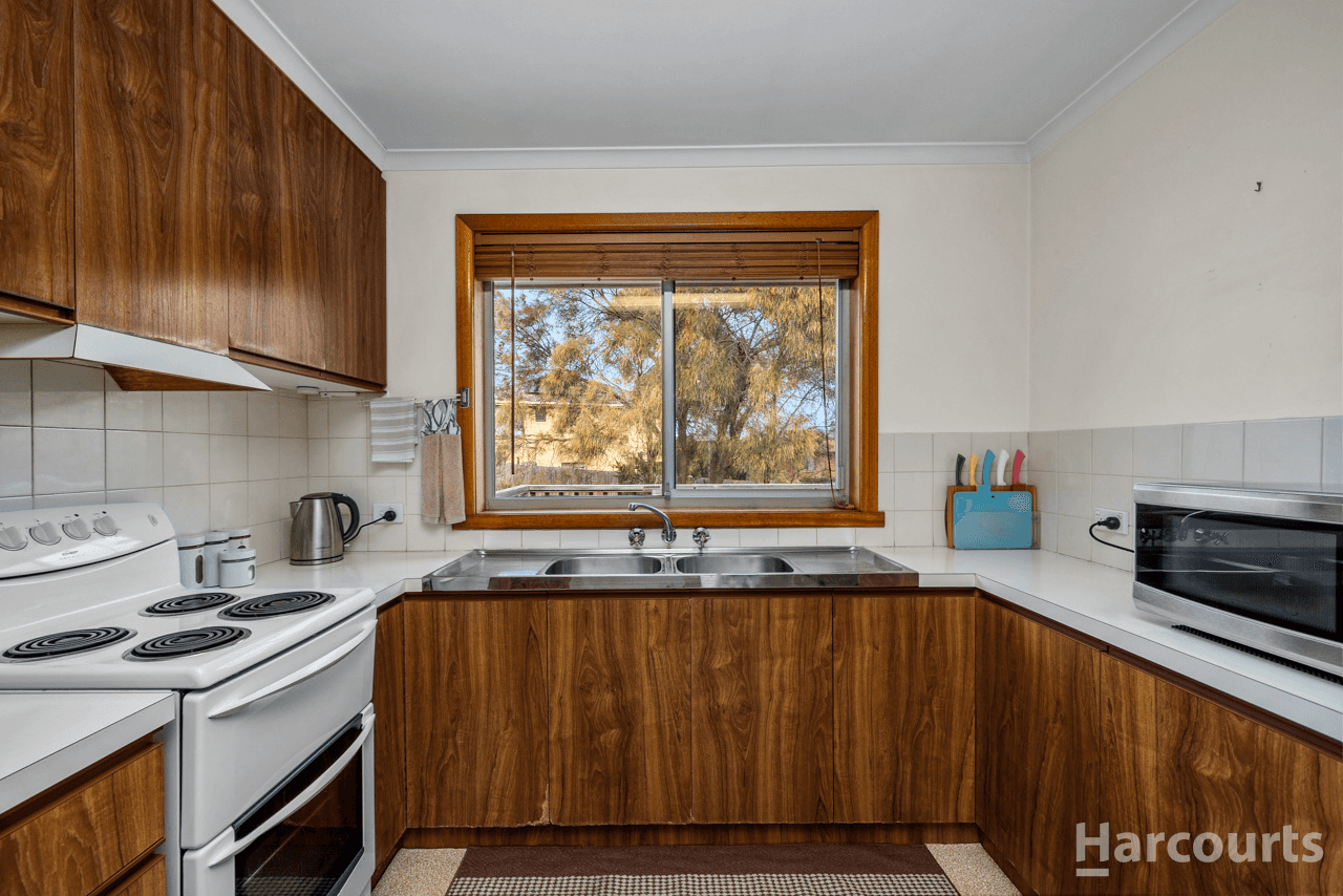 2/449 Oceana Drive, HOWRAH, TAS 7018