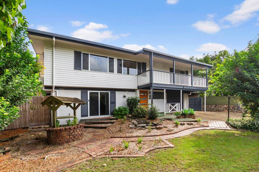 14 Gordon Road, Ferny Hills, QLD 4055