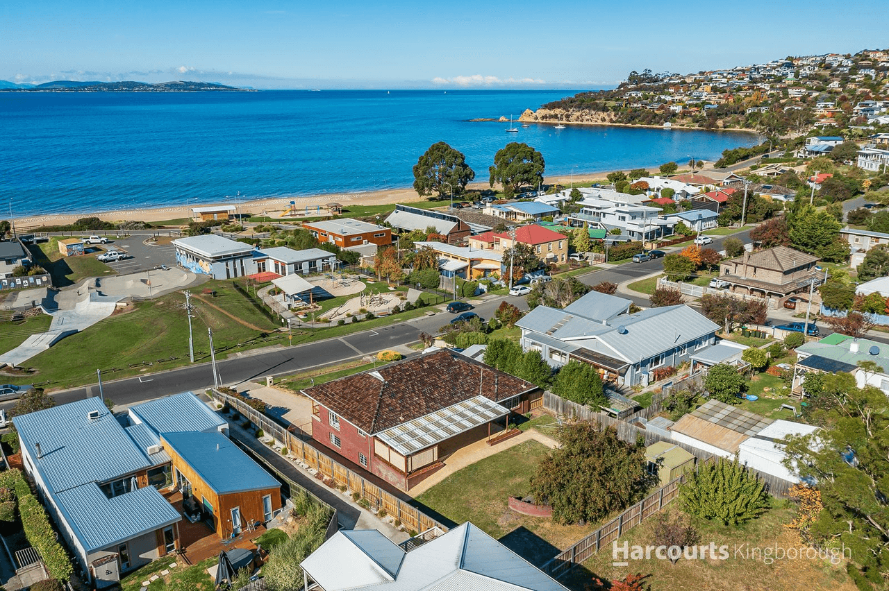 46 Wells Parade, Blackmans Bay, TAS 7052