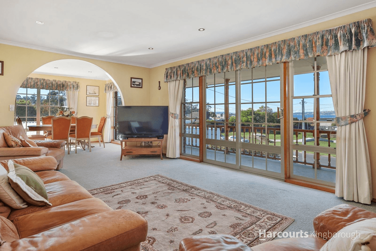 46 Wells Parade, Blackmans Bay, TAS 7052