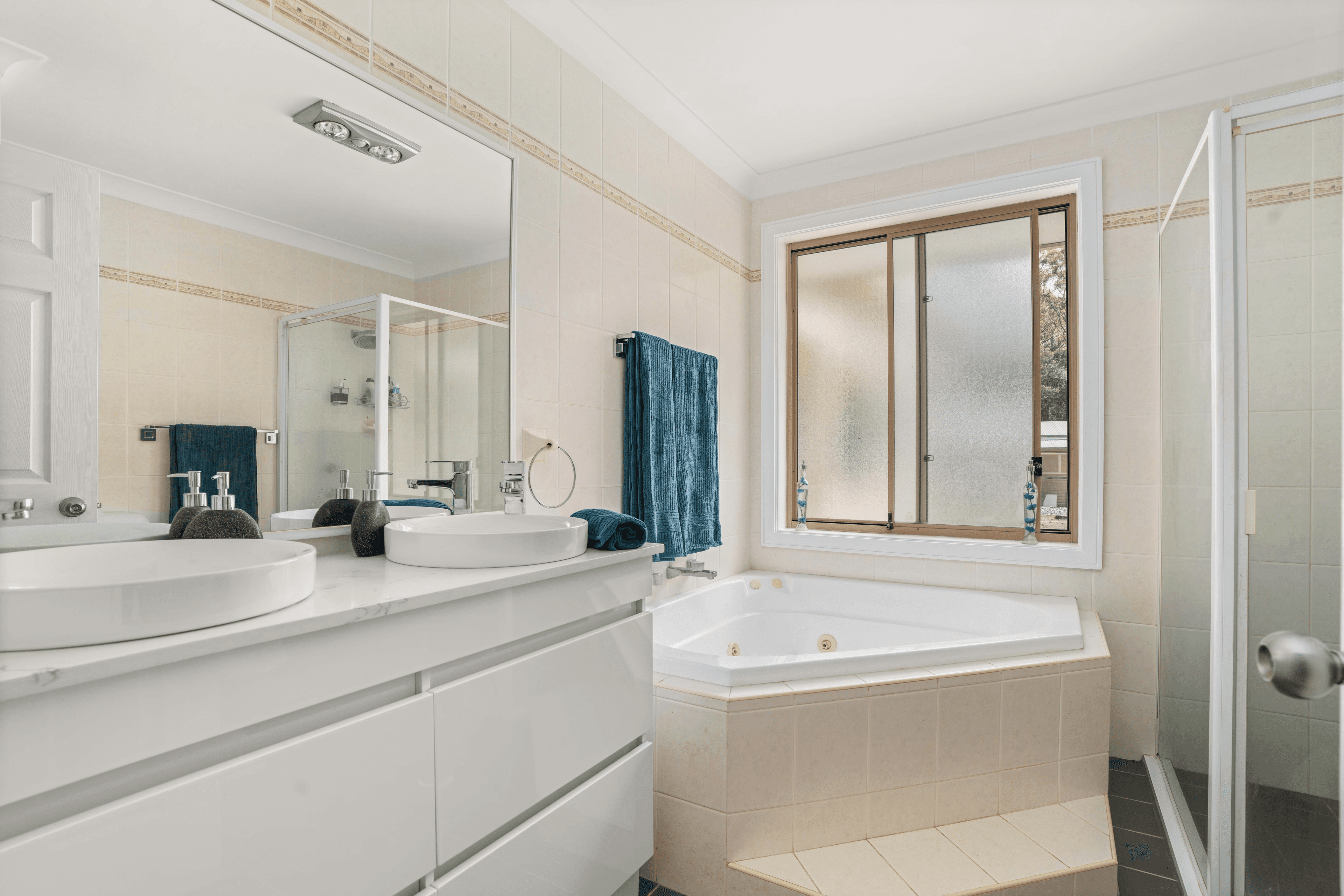 37 Seasongood Road, Woollamia, NSW 2540