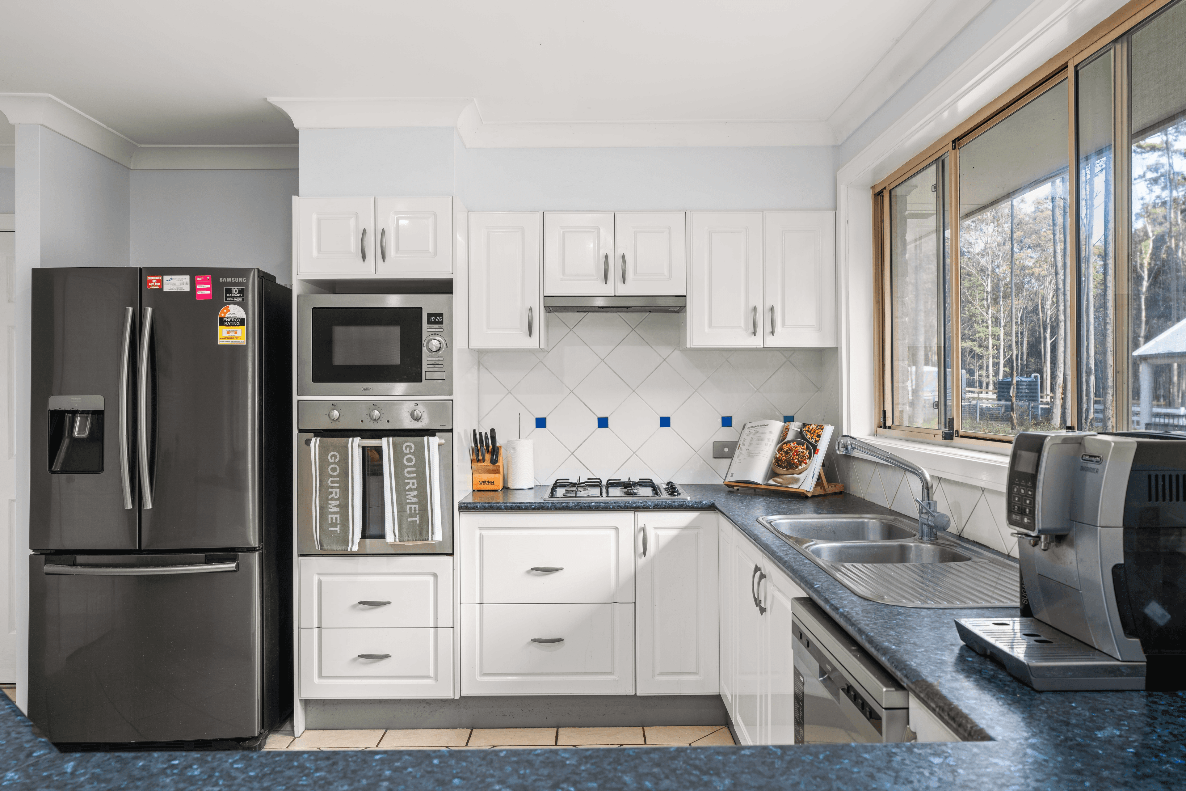 37 Seasongood Road, Woollamia, NSW 2540