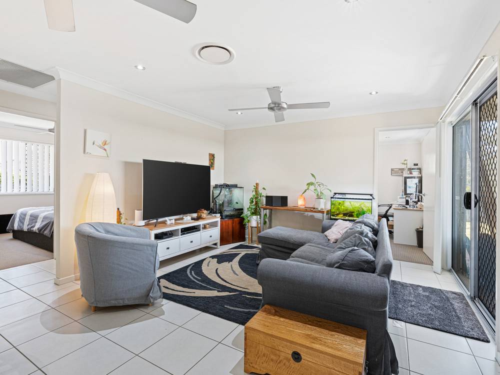 2 Asher Place, MOGGILL, QLD 4070