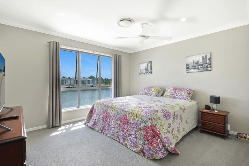 19/156 Marina Quays Boulevard, HOPE ISLAND, QLD 4212