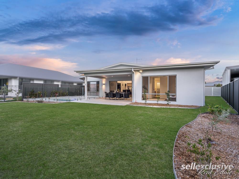 44 Emilia Close, Banksia Beach, QLD 4507