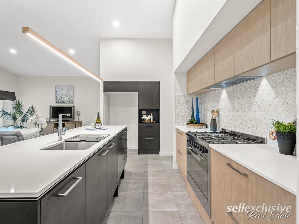 44 Emilia Close, Banksia Beach, QLD 4507