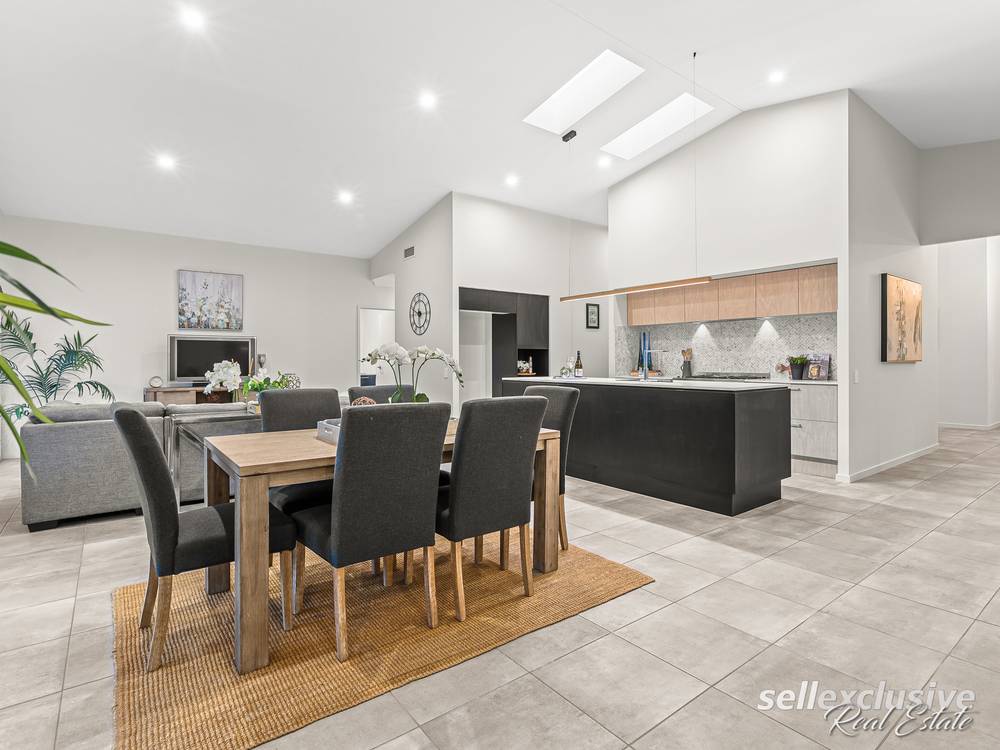 44 Emilia Close, Banksia Beach, QLD 4507
