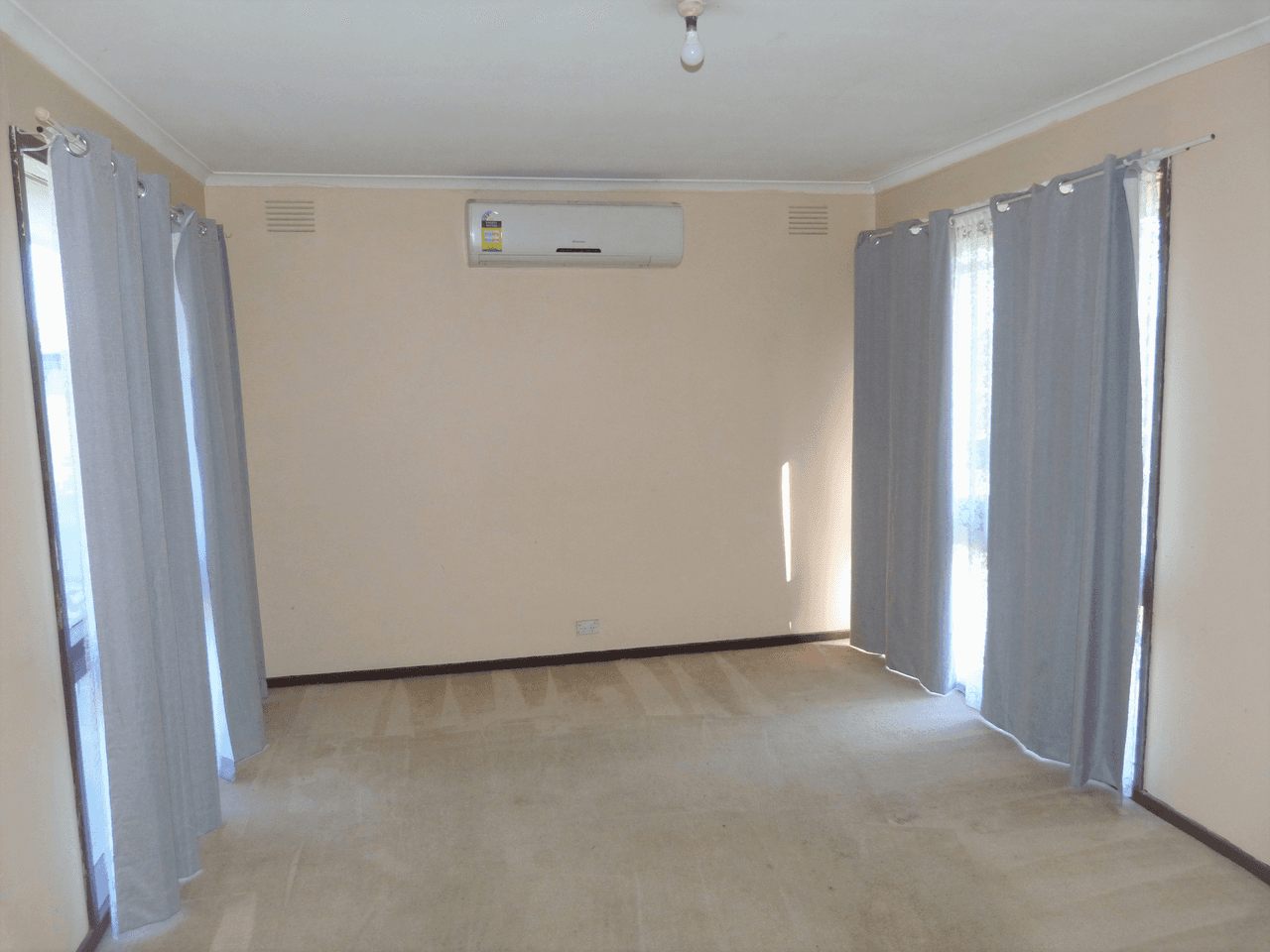 23 Rossiter Avenue, ENDEAVOUR HILLS, VIC 3802