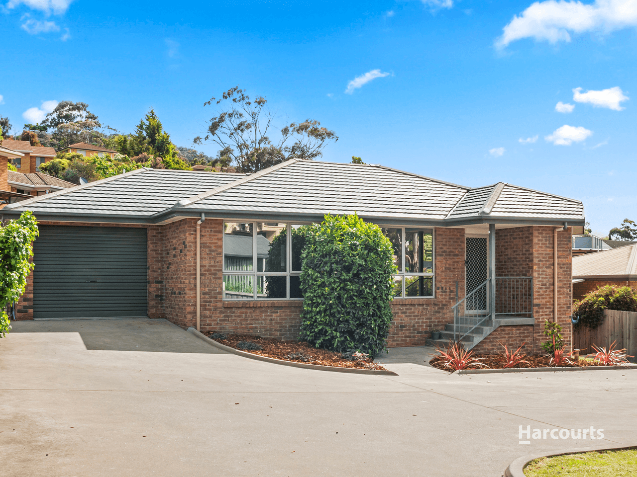 2/88 Gordons Hill Road, LINDISFARNE, TAS 7015