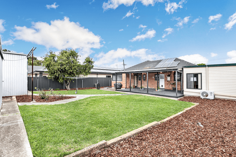 22 Guildford Street, CLEARVIEW, SA 5085