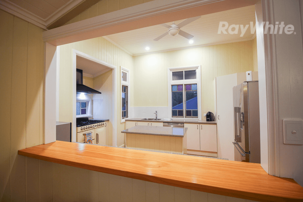 22 Cothill Road, BOOVAL, QLD 4304