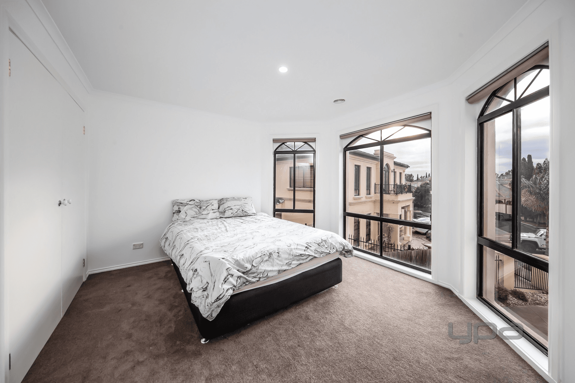 16 Rowell Place, Taylors Lakes, VIC 3038