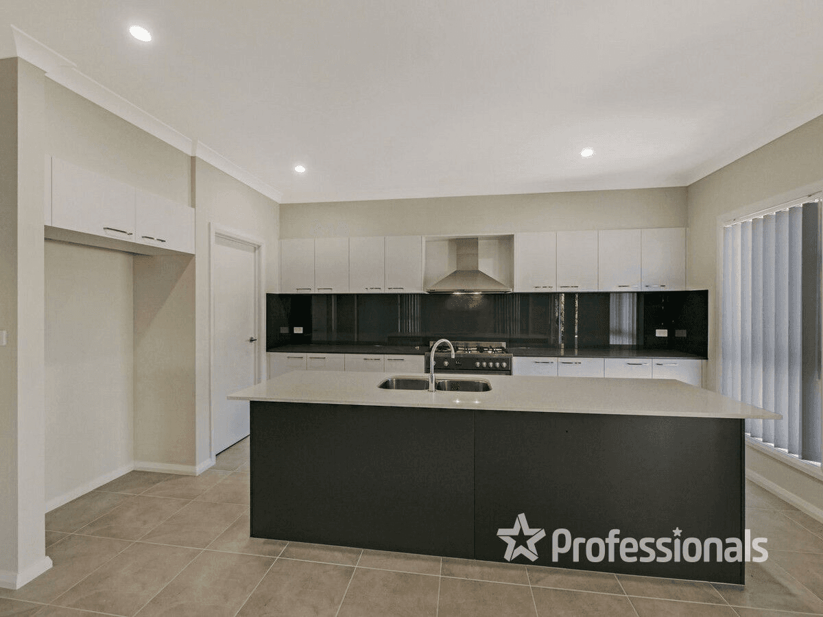 60 Gladstone Parade, RIVERSTONE, NSW 2765