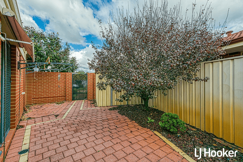 10 Frampton Crescent, CANNING VALE, WA 6155