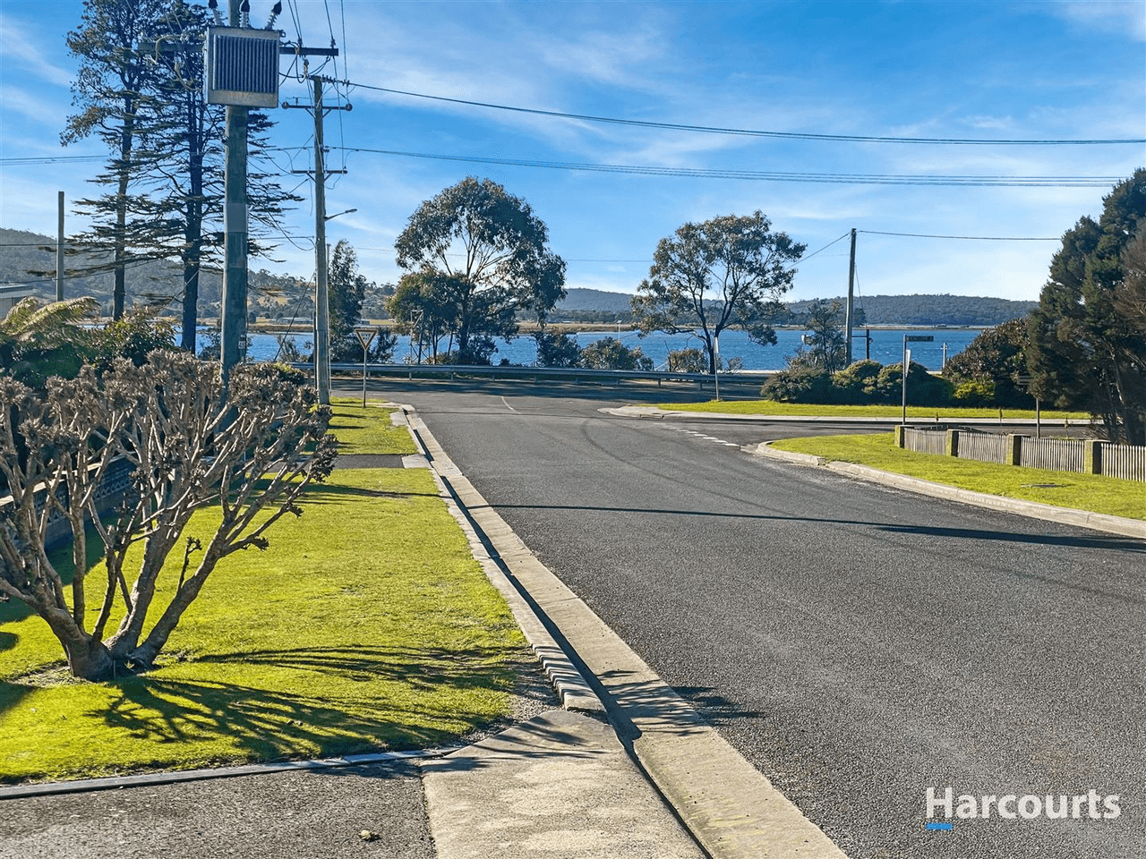 2/2 Doric Grove, St Helens, TAS 7216