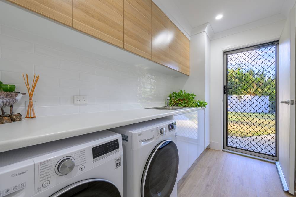 9 Denaid Court, BENARABY, QLD 4680