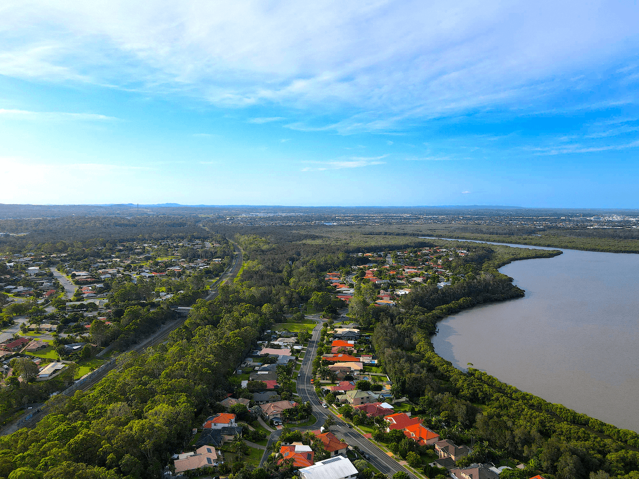 16 Urangan Court, HELENSVALE, QLD 4212