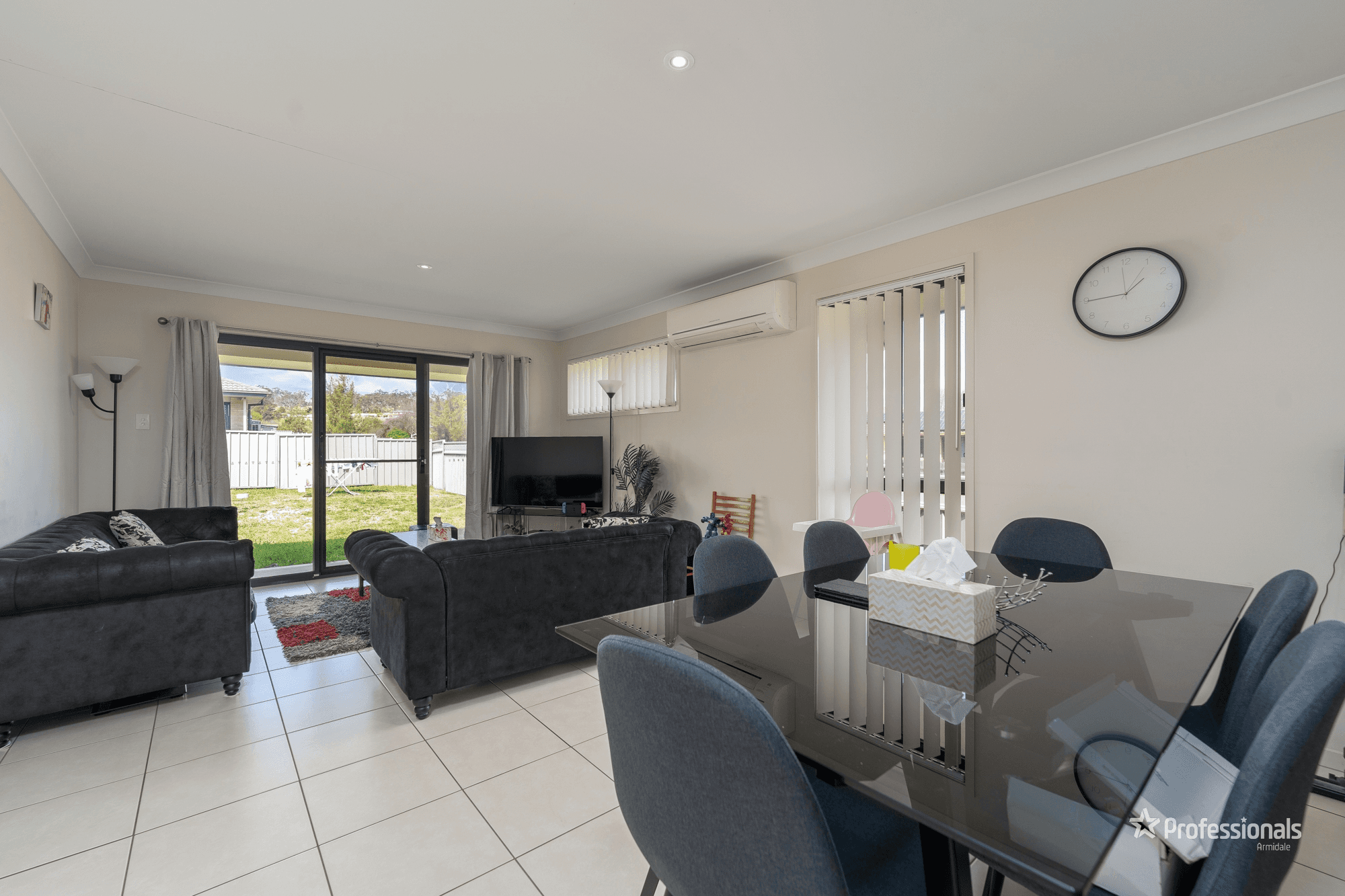 1&2/81 Box Hill Drive, Armidale, NSW 2350