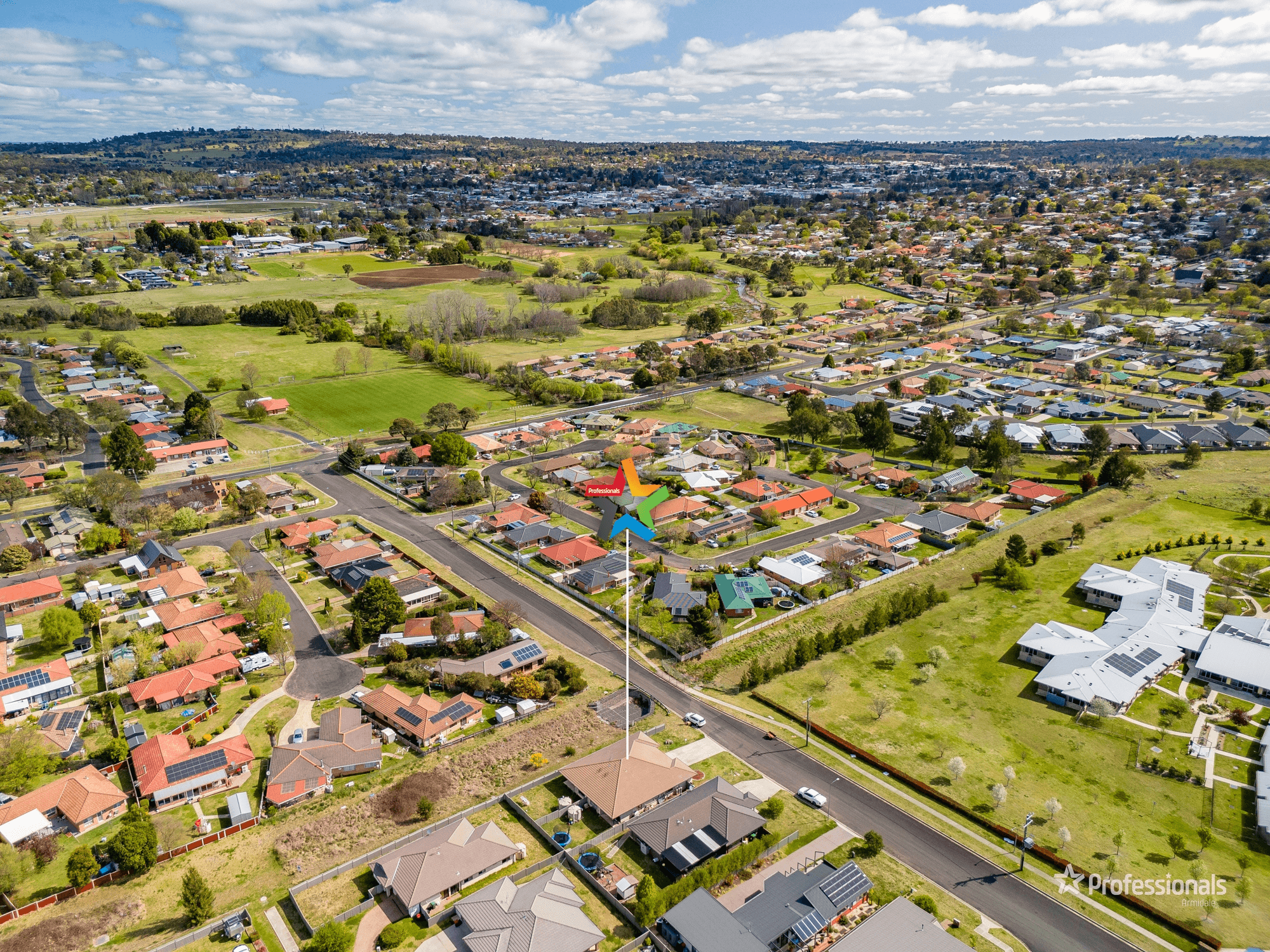 1&2/81 Box Hill Drive, Armidale, NSW 2350