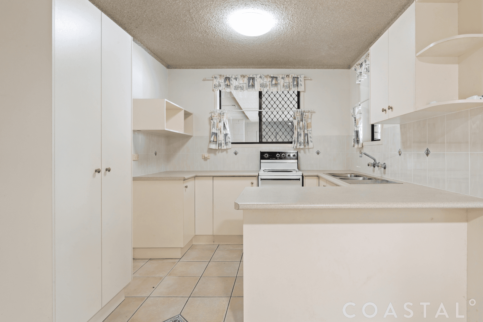 1/5 St Kilda Avenue, BROADBEACH, QLD 4218