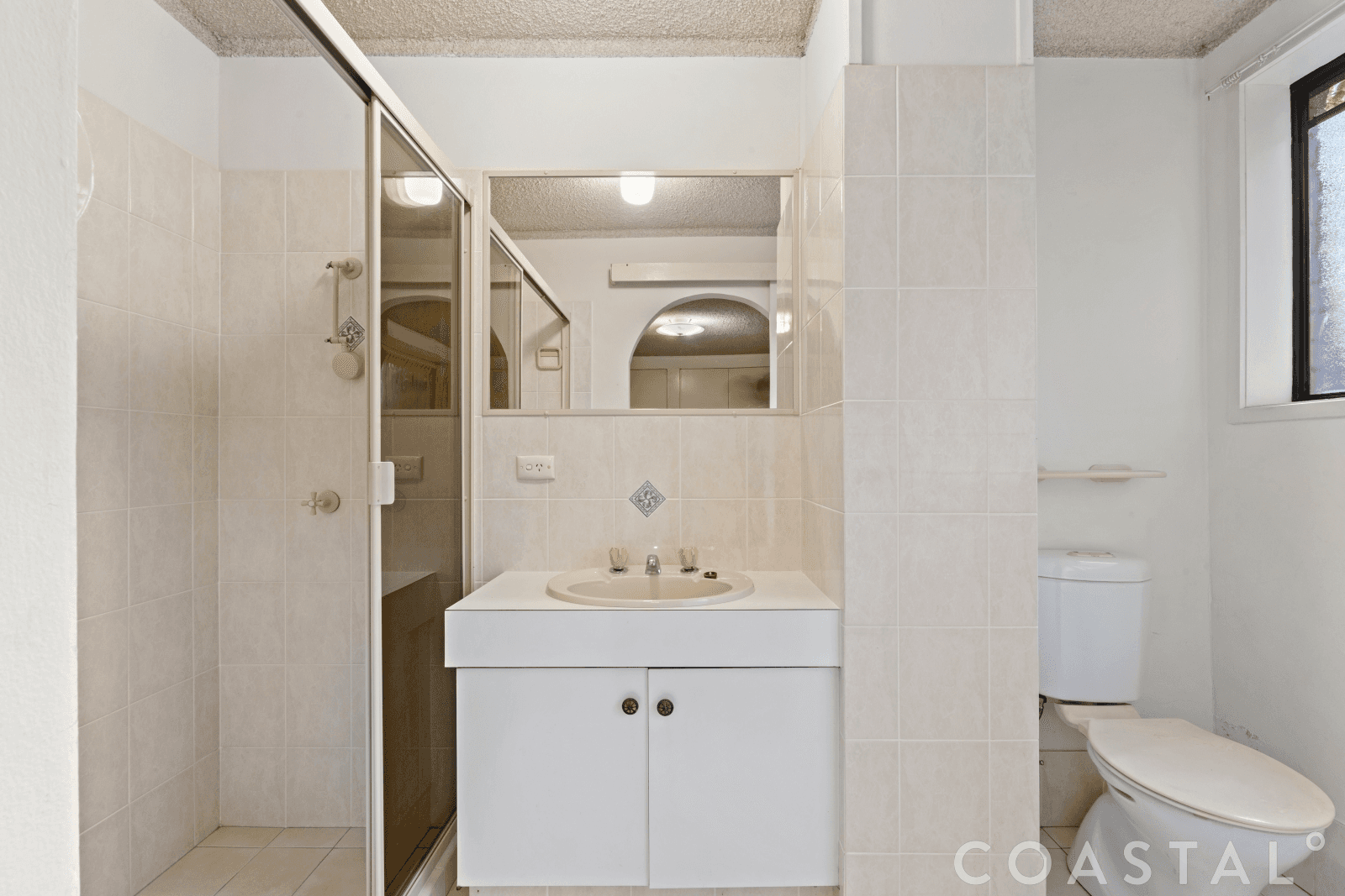 1/5 St Kilda Avenue, BROADBEACH, QLD 4218
