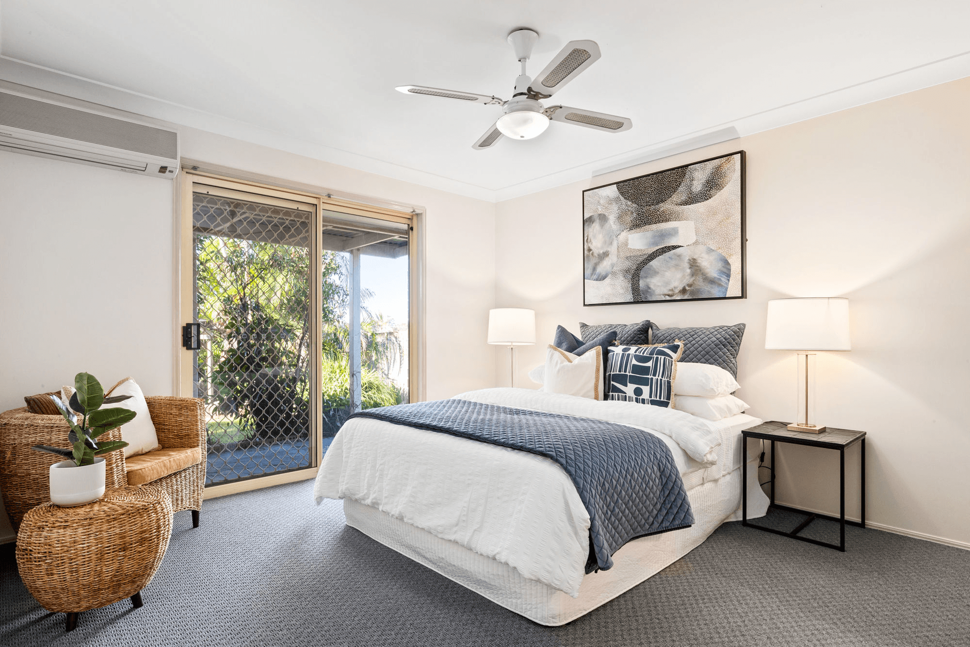 8 Magna Place, BRACKEN RIDGE, QLD 4017