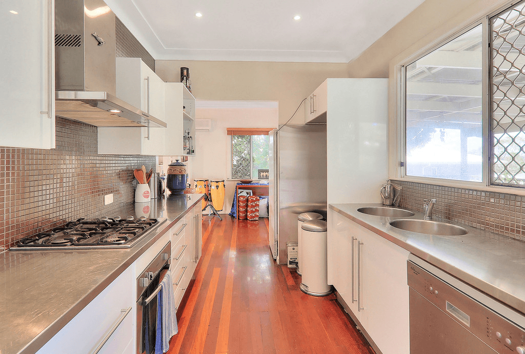 66 Toohey Rd, TARRAGINDI, QLD 4121