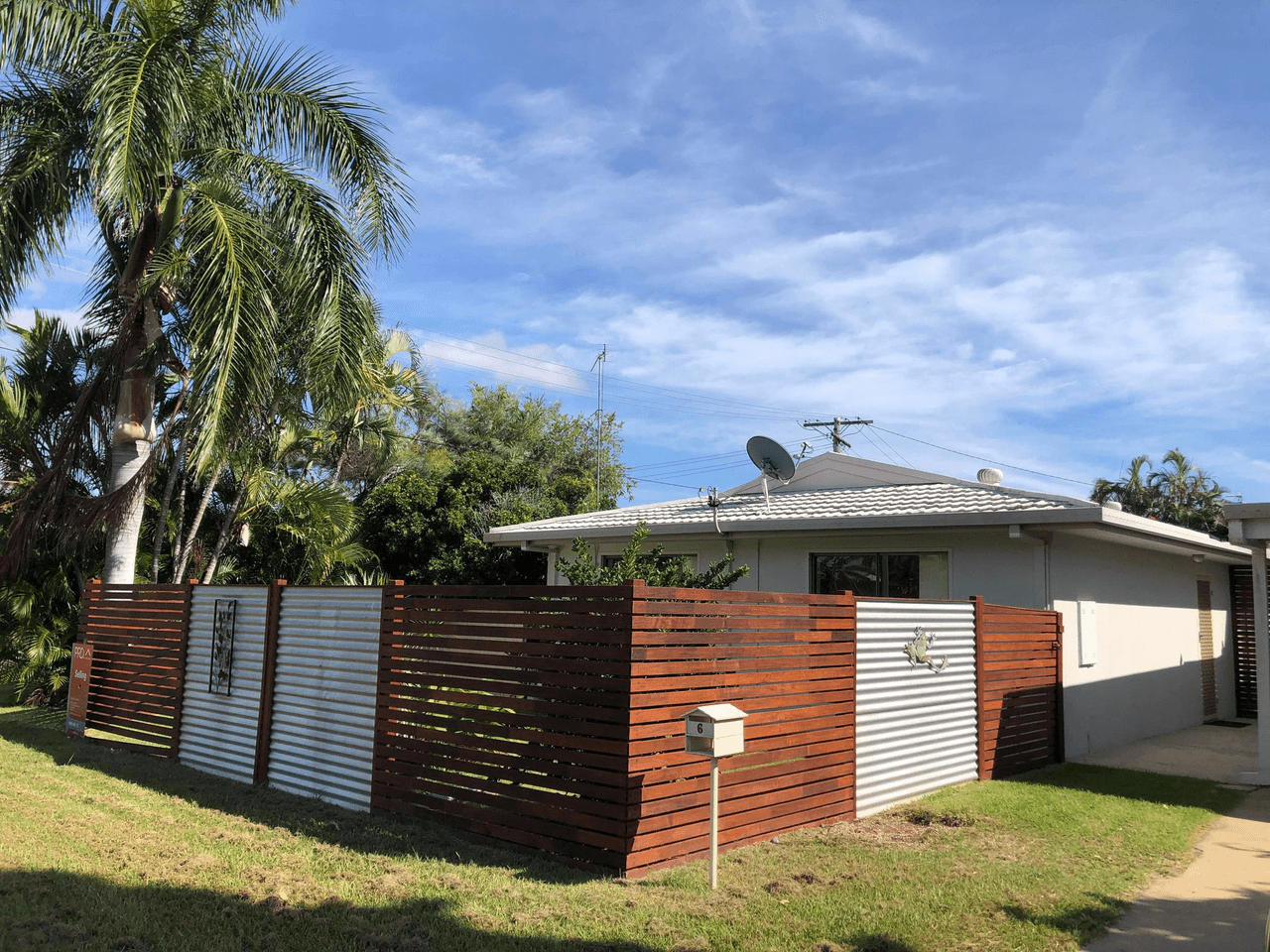 6 SEAL Street, BOYNE ISLAND, QLD 4680