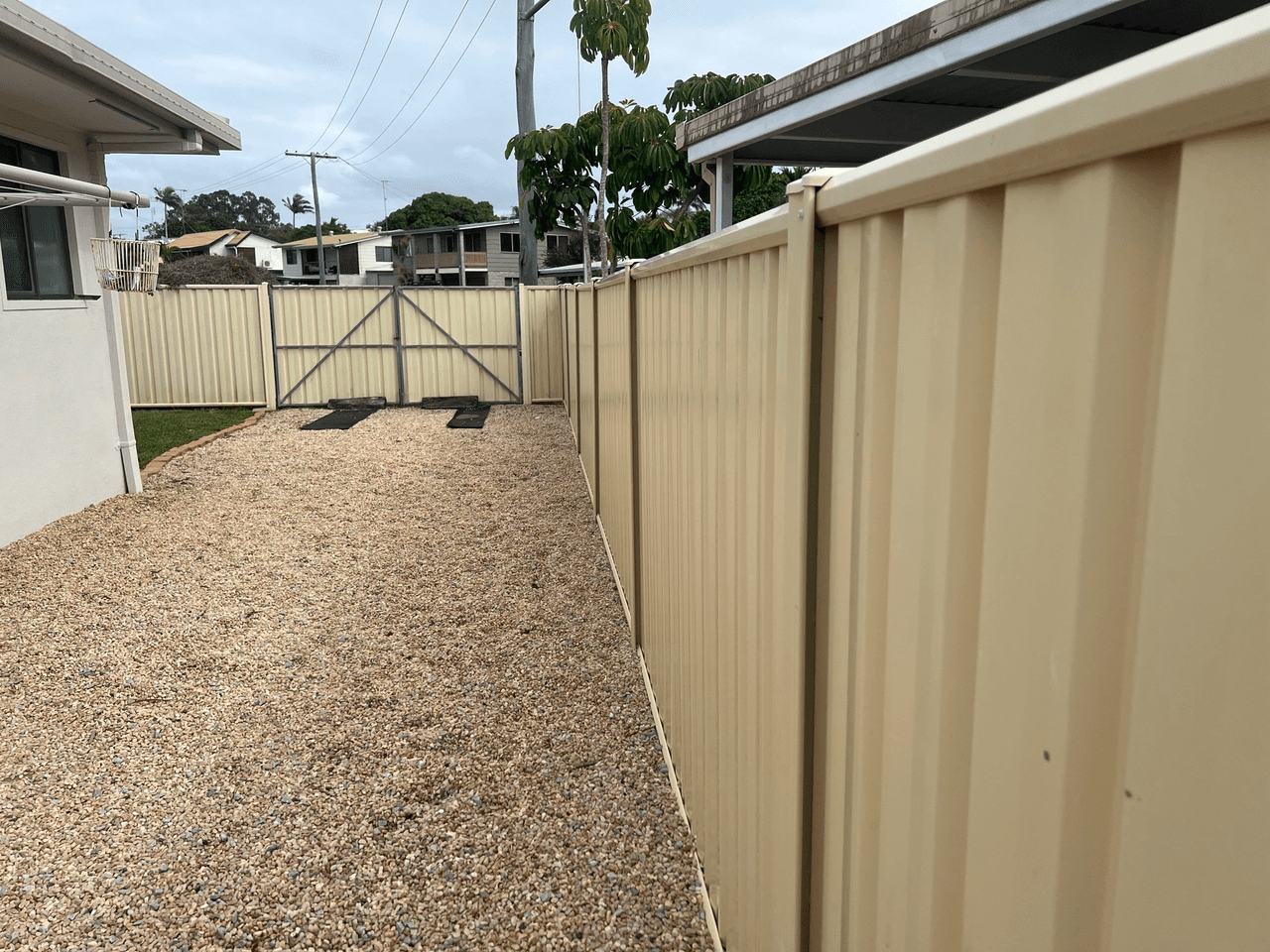 6 SEAL Street, BOYNE ISLAND, QLD 4680