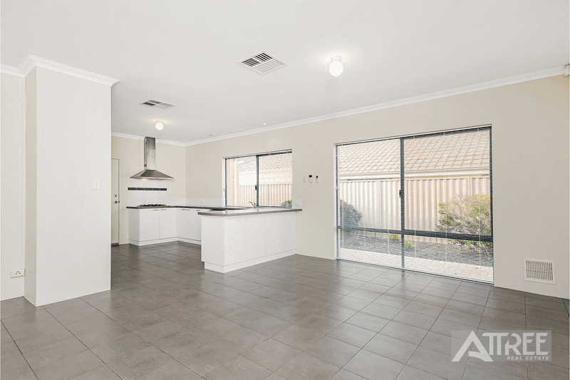 5 The Grandstand, HARRISDALE, WA 6112