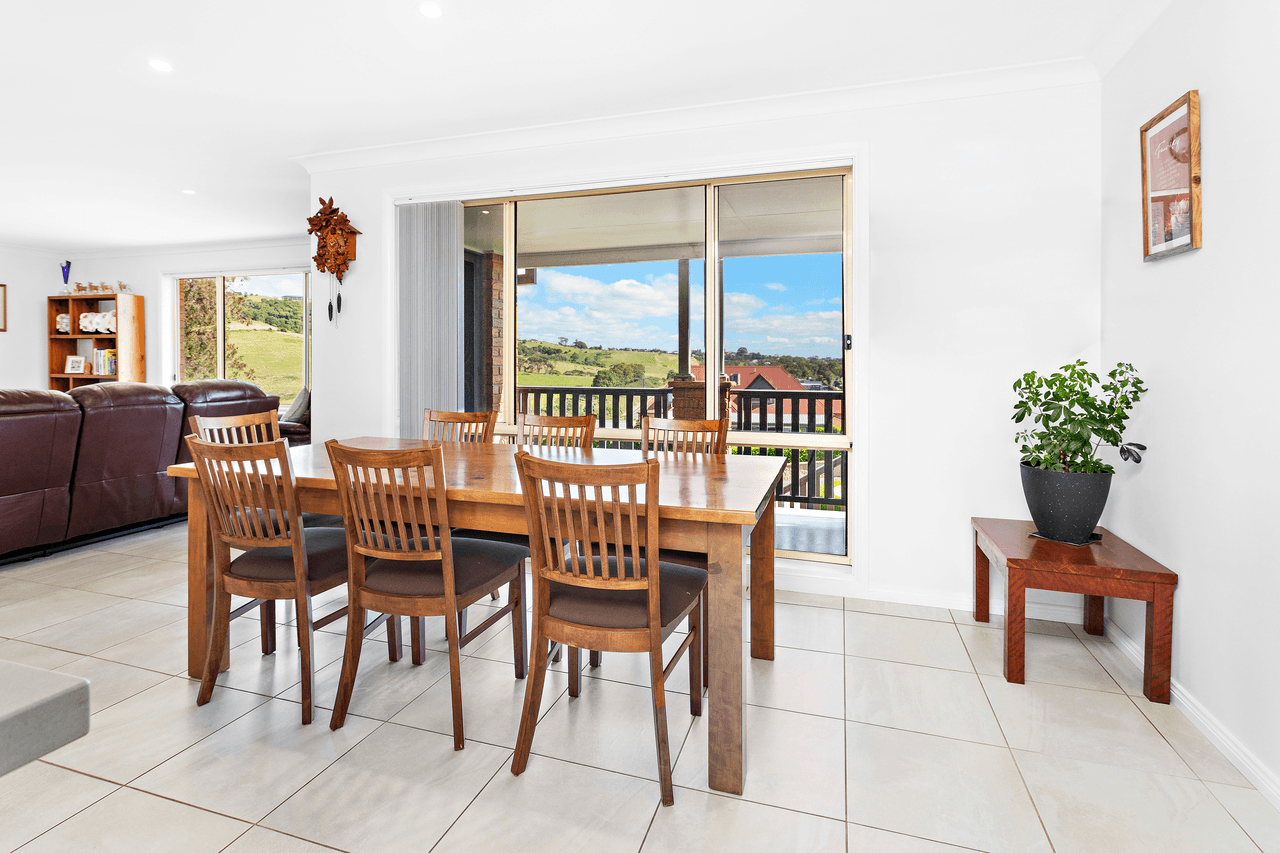 2a David Smith Place, KIAMA HEIGHTS, NSW 2533