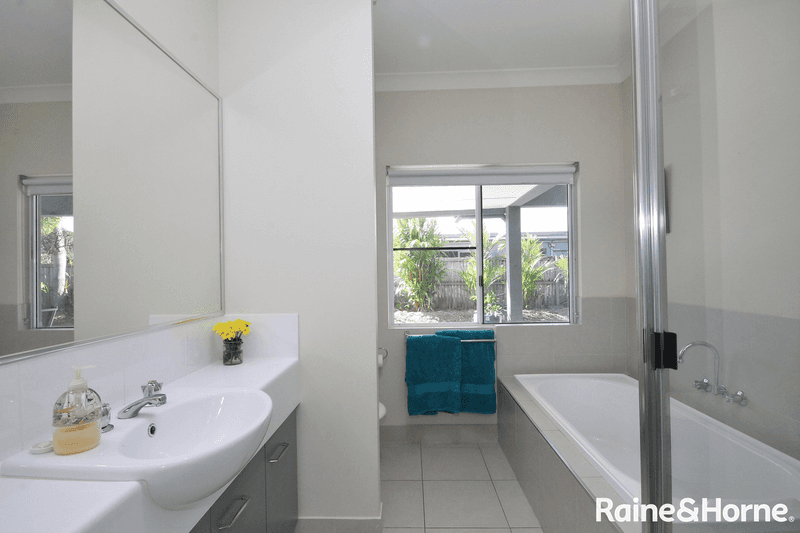 4 Yiki Street, CRAIGLIE, QLD 4877