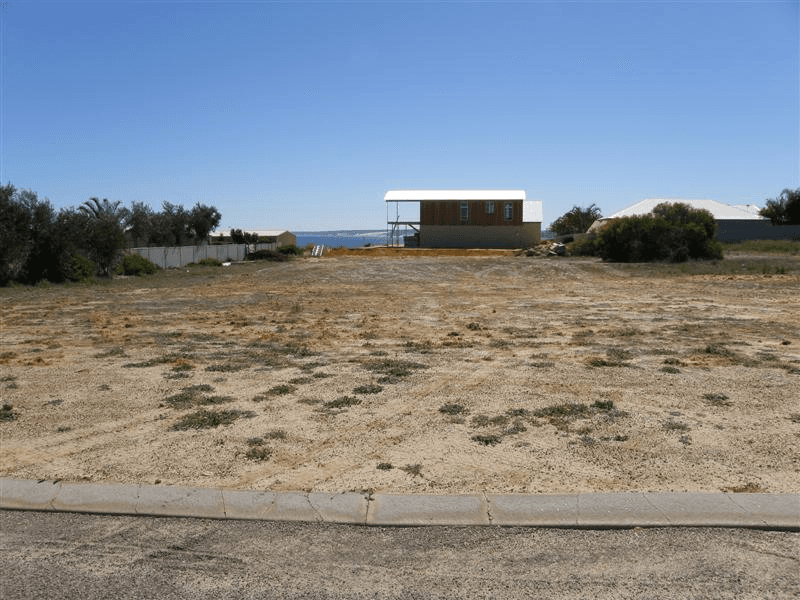 8 Mariner Crescent, KALBARRI, WA 6536