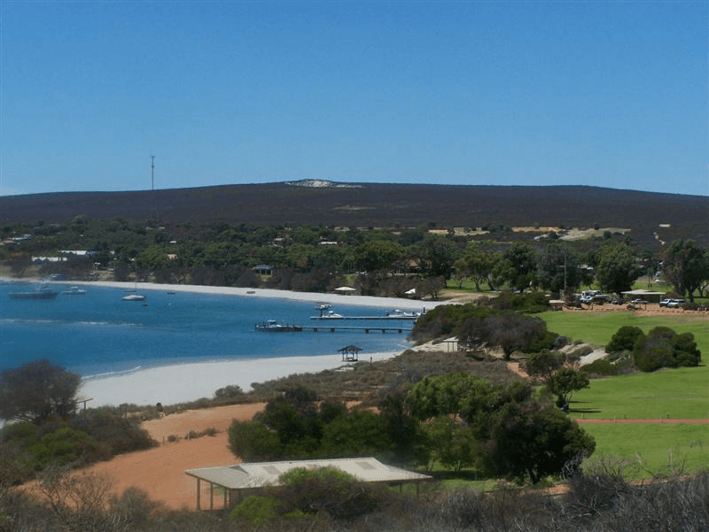 8 Mariner Crescent, KALBARRI, WA 6536