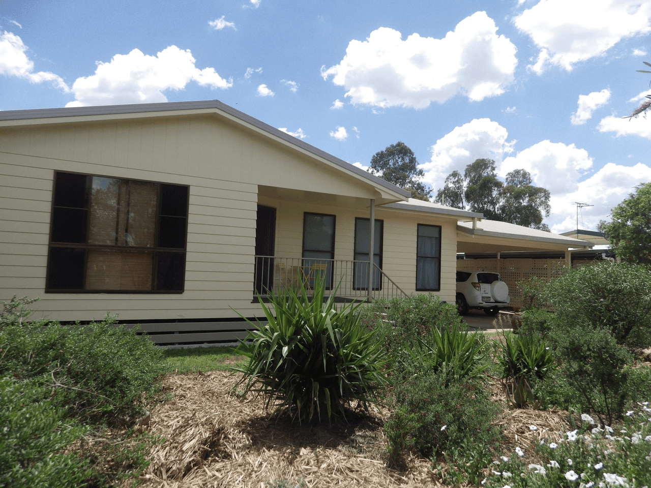 15 Everingham Avenue, ROMA, QLD 4455