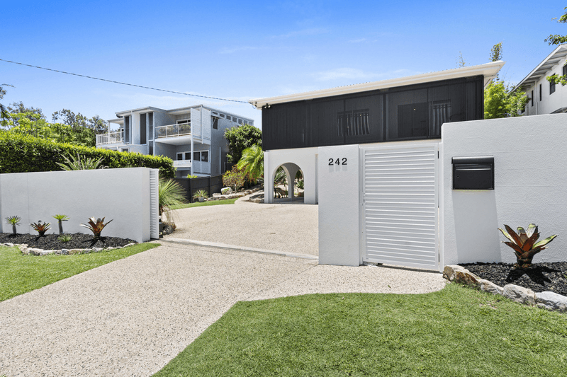 242 David Low Way, Peregian Beach, QLD 4573