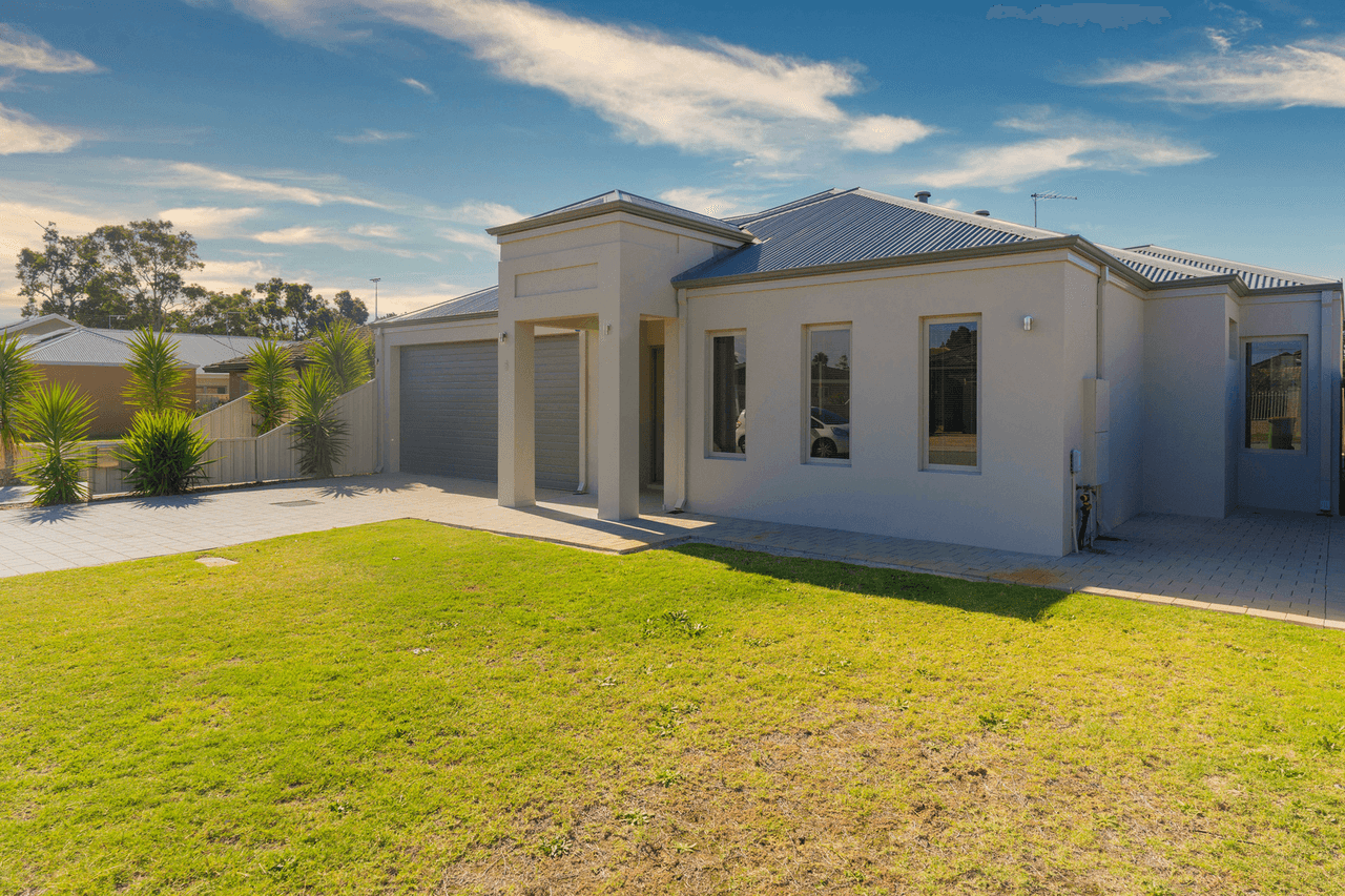 6 ROKEFORD Way, MORLEY, WA 6062