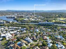 8 Boston Place, BURLEIGH WATERS, QLD 4220