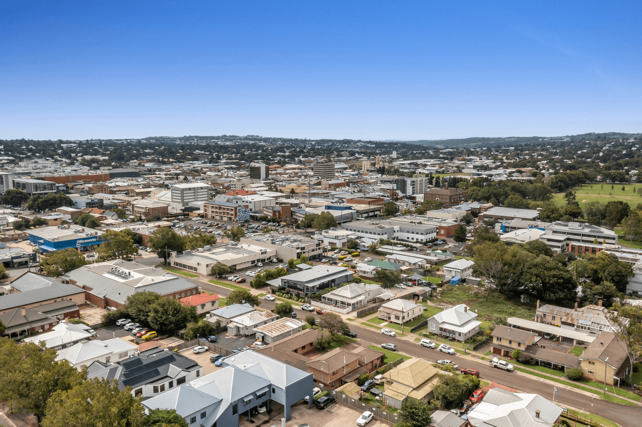 4a Aubigny Street, EAST TOOWOOMBA, QLD 4350