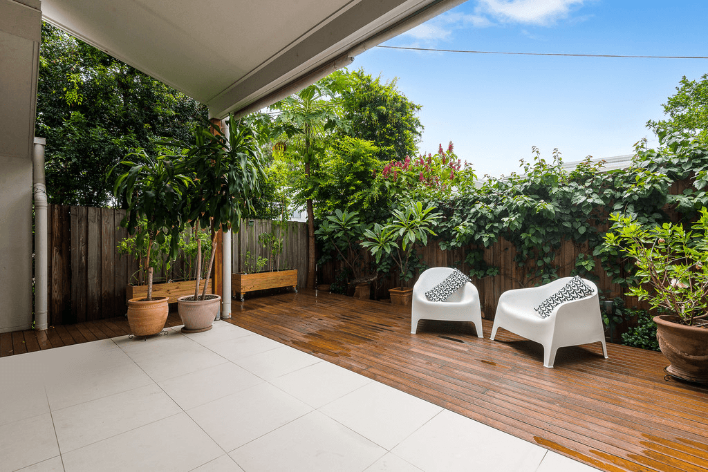 2/49 Hawthorne Road, HAWTHORNE, QLD 4171