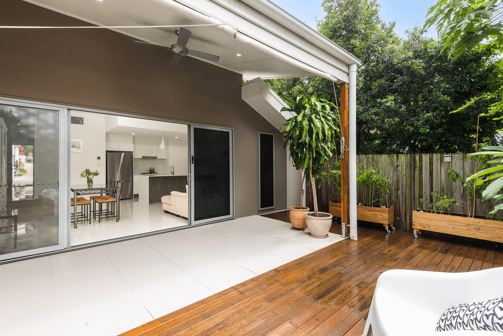 2/49 Hawthorne Road, HAWTHORNE, QLD 4171