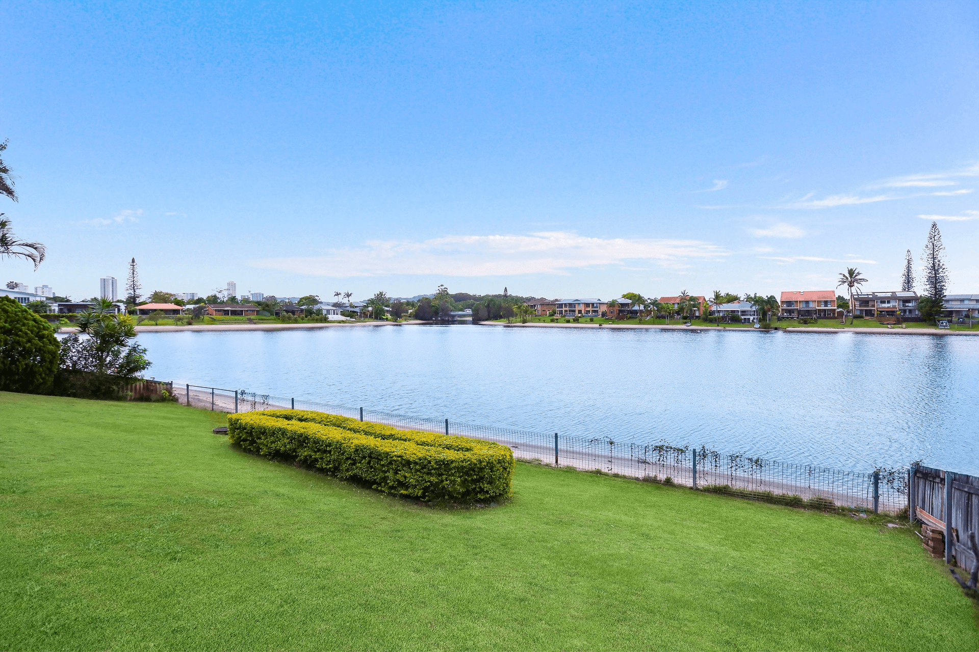 28 Honeyeater Drive, Burleigh Waters, QLD 4220