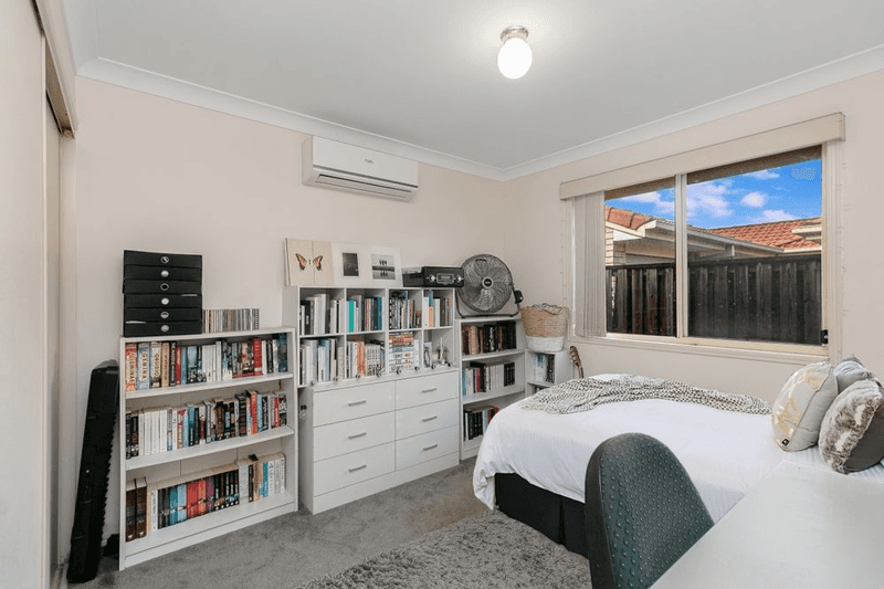 6 Liberty Place, BANORA POINT, NSW 2486