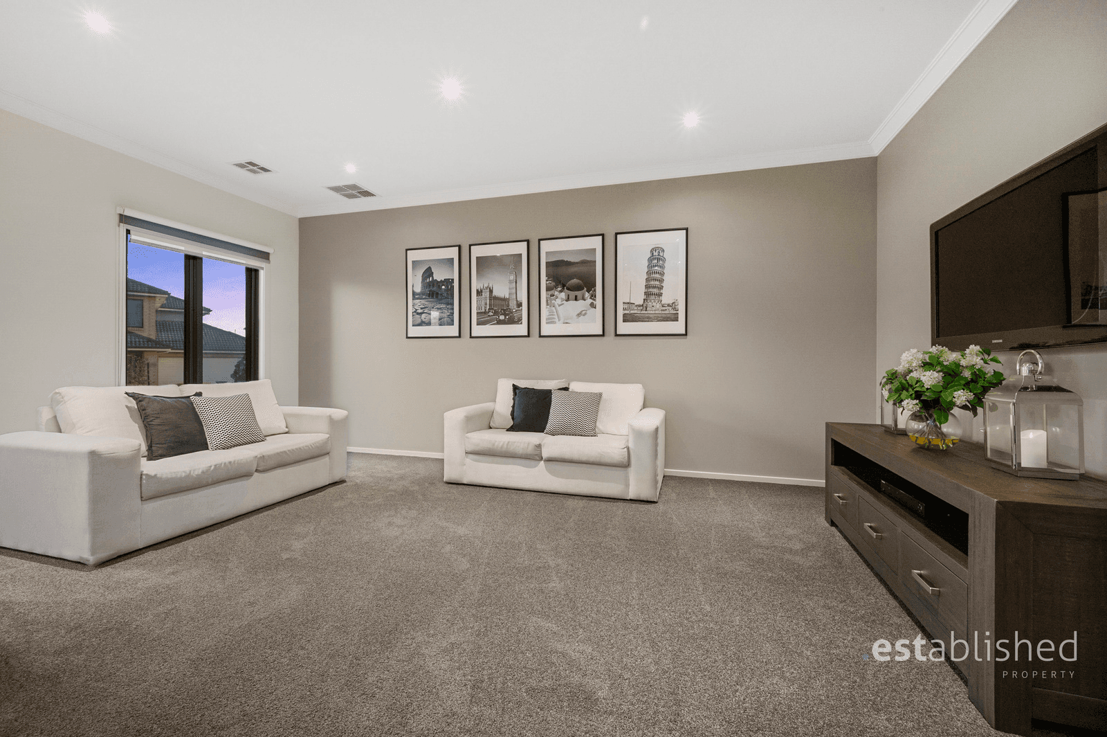 28 North Shore Drive, SANCTUARY LAKES, VIC 3030