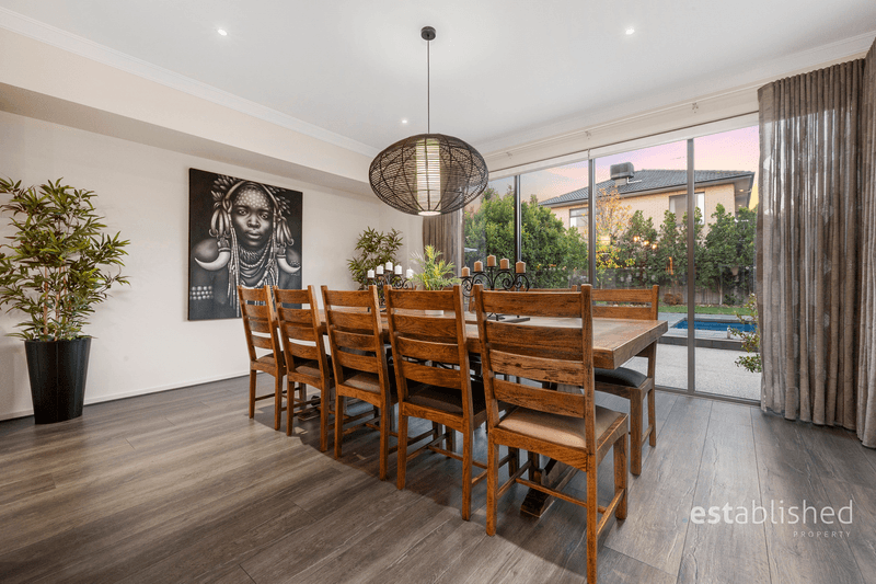 28 North Shore Drive, SANCTUARY LAKES, VIC 3030