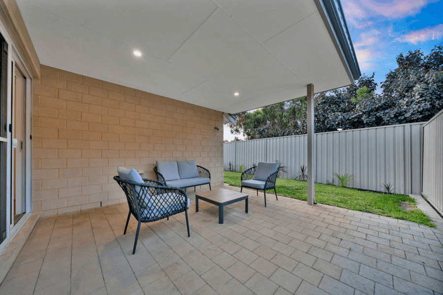 3/8 Christina Street Hazelmere, HAZELMERE, WA 6055