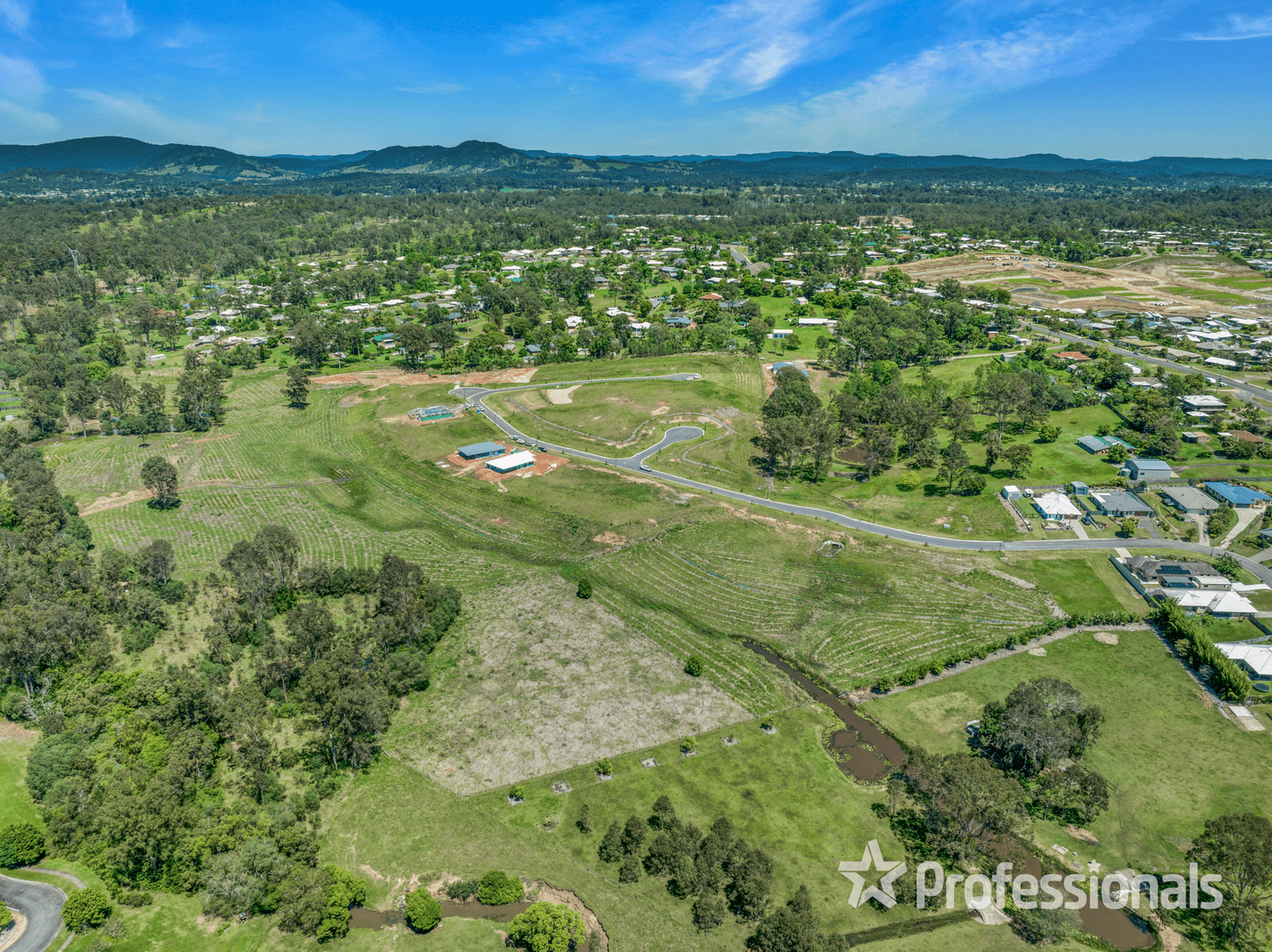 41 Eagle Hawk Drive, Southside, QLD 4570