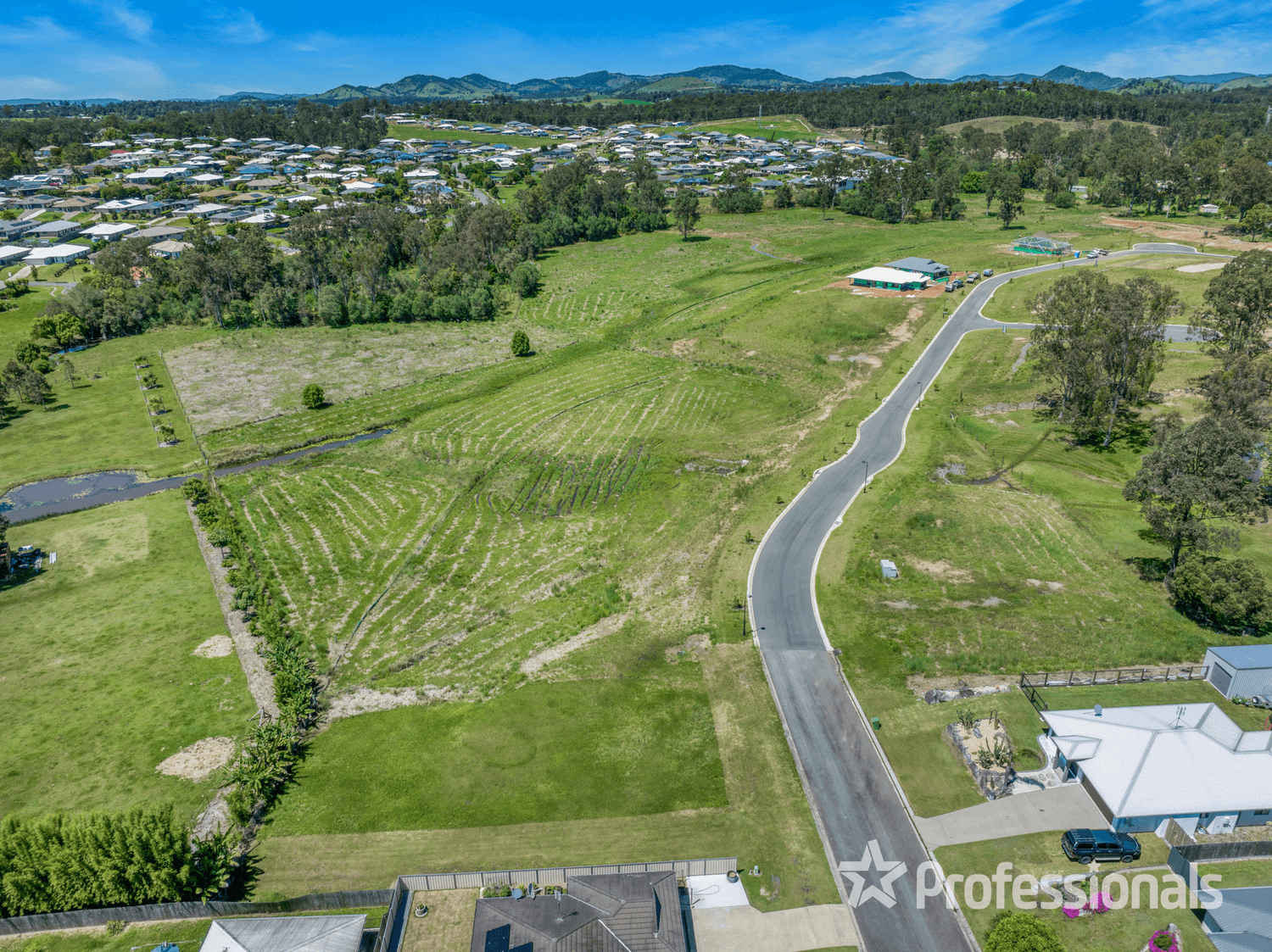 41 Eagle Hawk Drive, Southside, QLD 4570